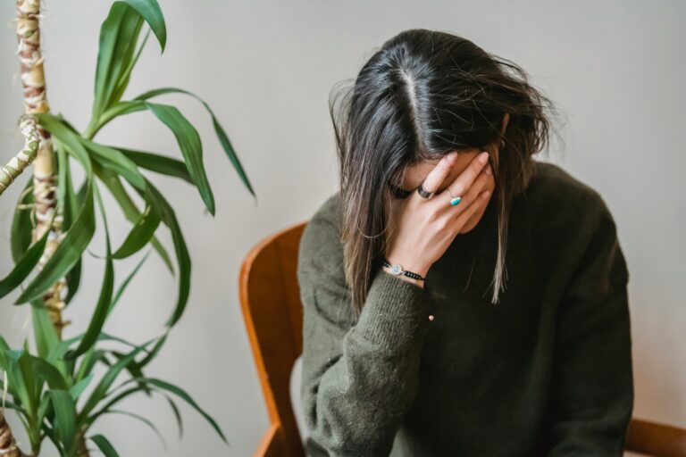 Comment reconnaître les signes d’un burn-out émotionnel ?